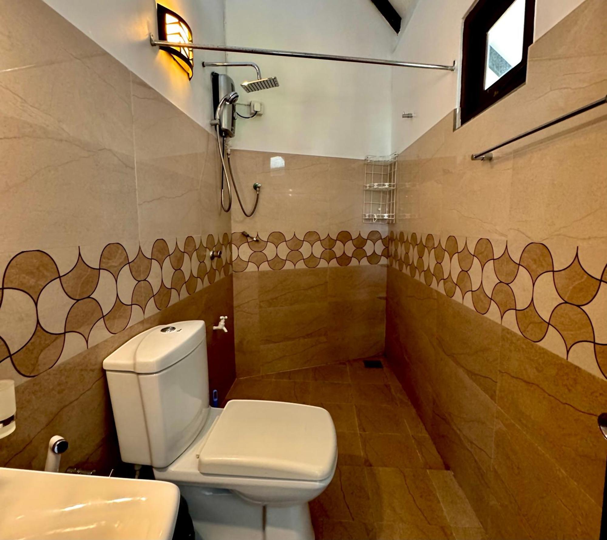 ווליגאמה Neo Bay Hotel מראה חיצוני תמונה
